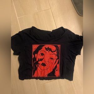 black and red graphic cropped tee
